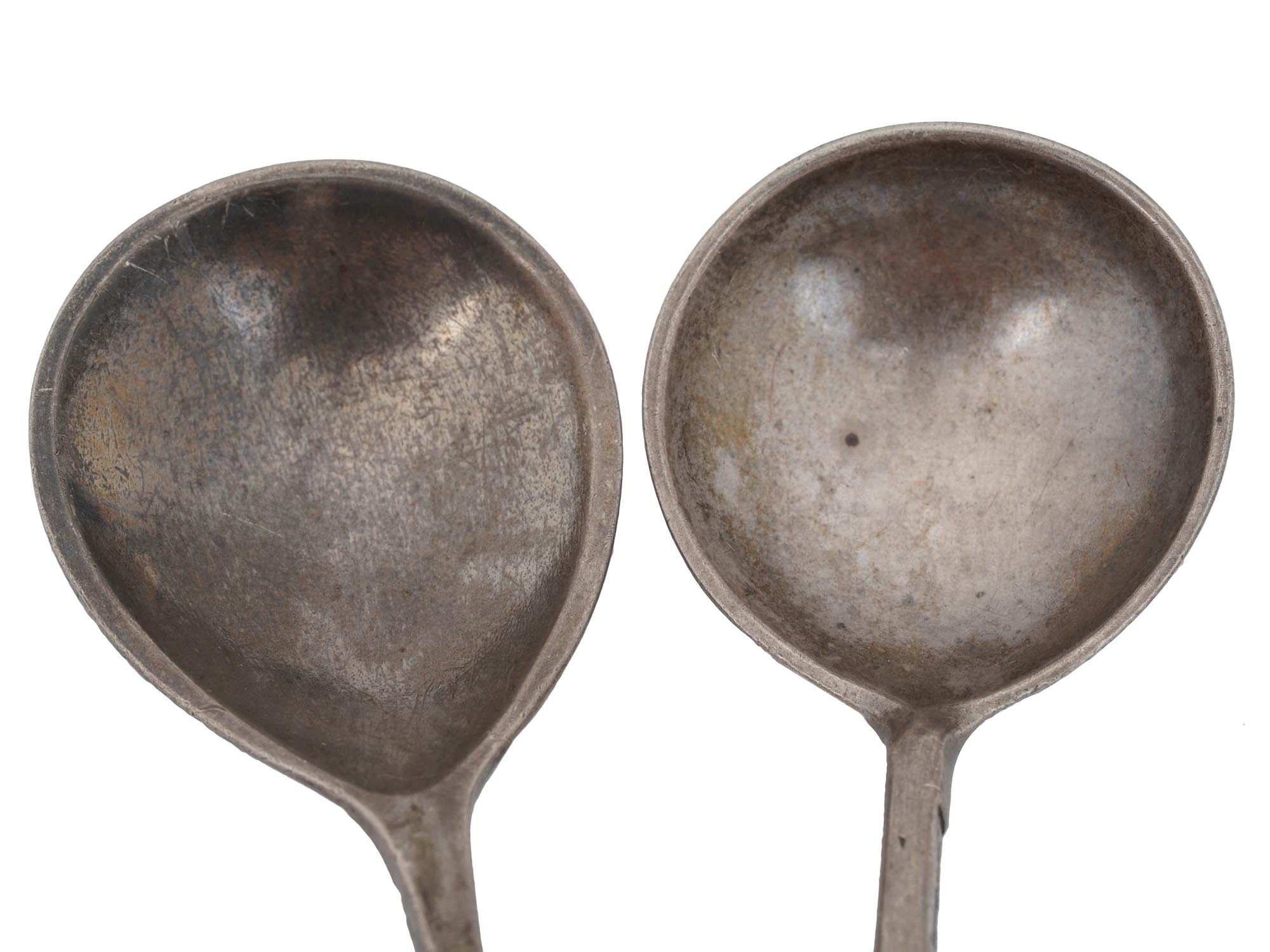 PAIR OF RUSSIAN 84 SILVER SUGAR SPOONS W FIGURINE PIC-2